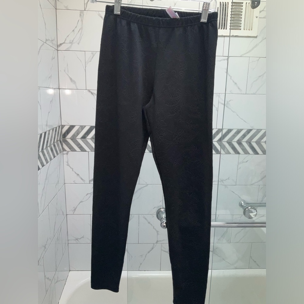 Xhilaration Black Embossed Floral Leggings